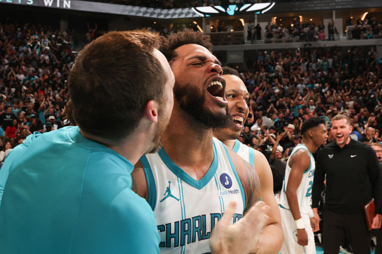 Prime Video Shows “Technical Difficulties” Sign Instead of NBA Game in Overtime: Major Broadcast Failure During Heat-Hornets Play-In Thriller