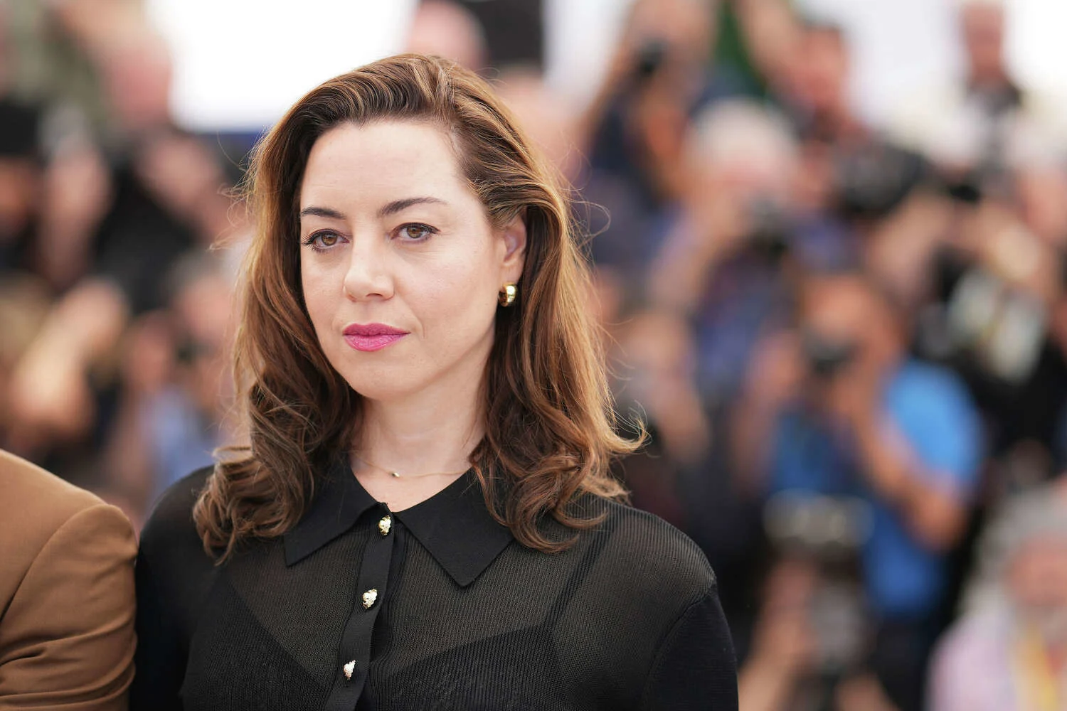 A New Chapter of Hope: Aubrey Plaza Confirms Pregnancy After a Year of Profound Loss